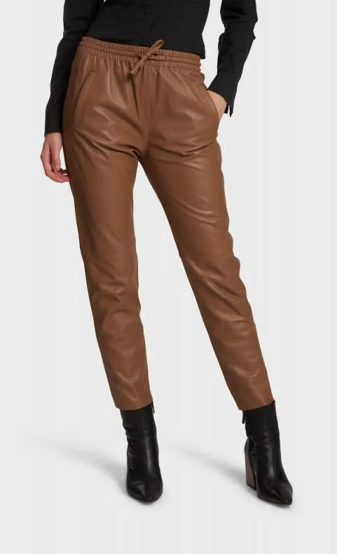 Oakwood women's leather pants in coffee lamb 63641