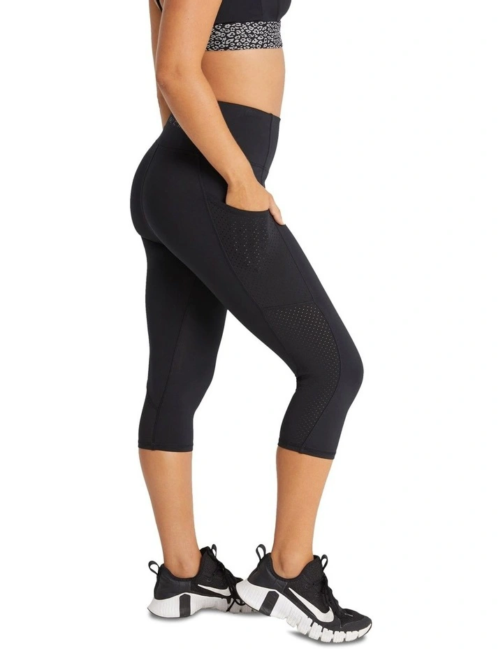 Pocket 3/4 Tights in Black